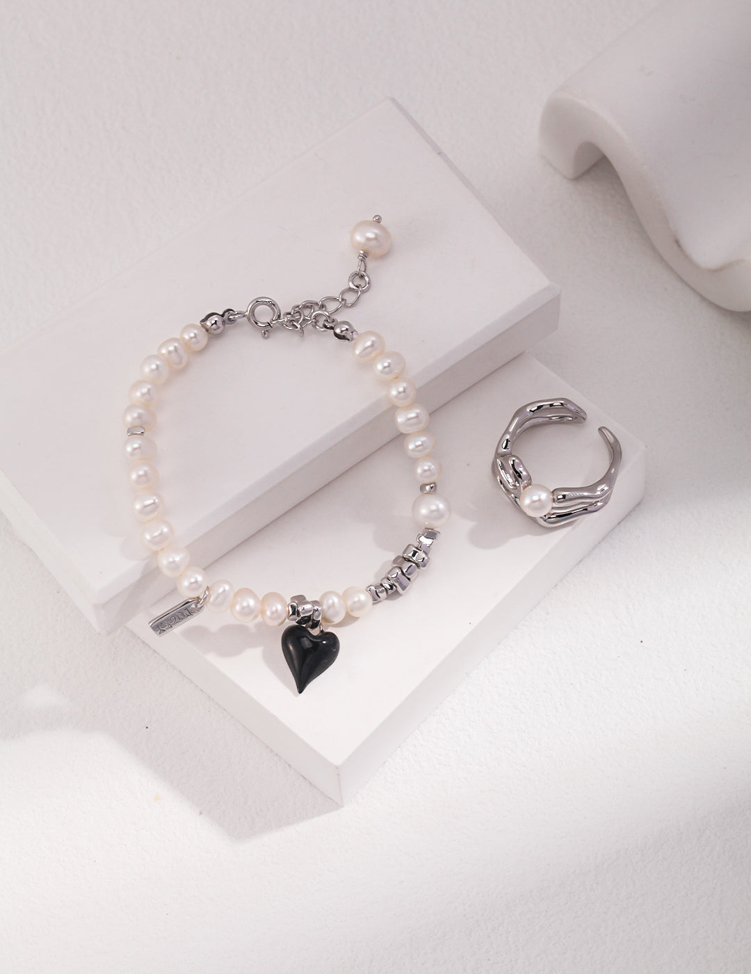 Sterling Silver Heart-shaped Drip Glaze Pearl Bracelet